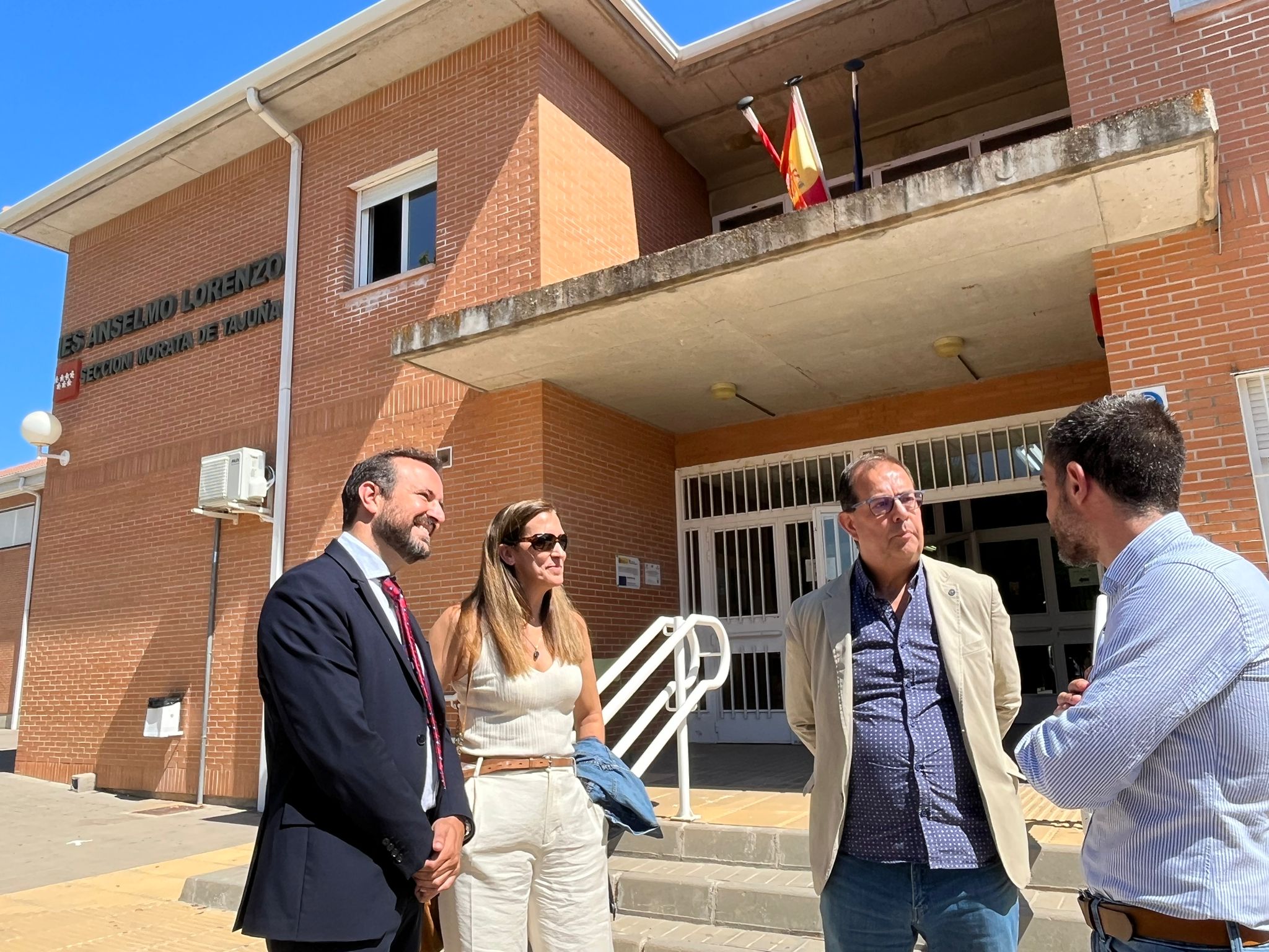 El viceconsejero de Educación visita el Instituto de Morata para conocer la situación del centro
